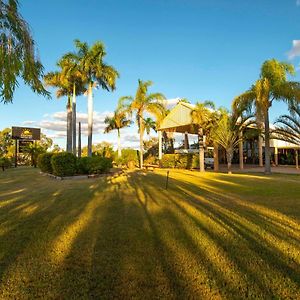Albert Park Motor Inn-King Beds-Pool-Shaded Parking